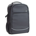 Godox CB20 je ranac dizajniran za Godox bliceve AD200, AD200Pro, AD300Pro ili AD400Pro i može da nosi po dva komada od svakog